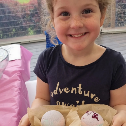 DIY Bath Bomb Experience For School Fairs - Gallery Image 4