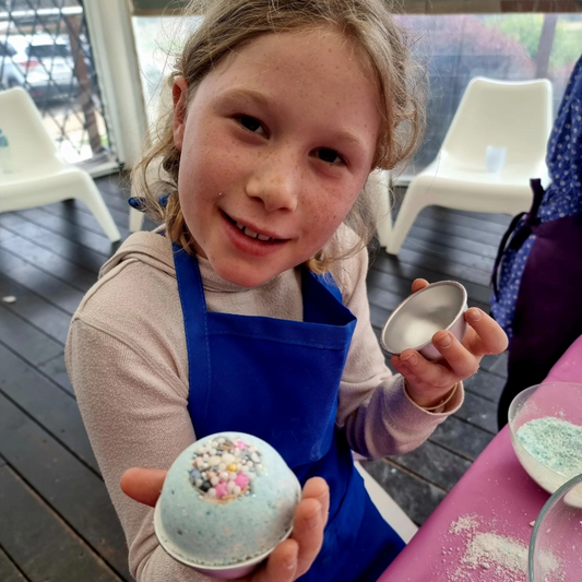 DIY Bath Bomb Experience For School Fairs - Gallery Image 3