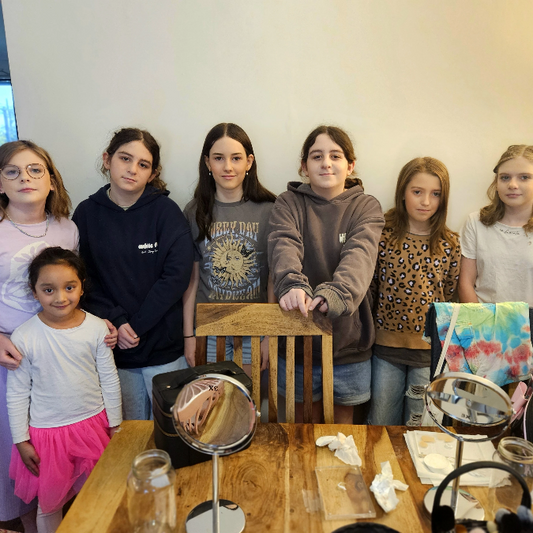 Group Make up Workshops - Tweens & Teens - Feature Image