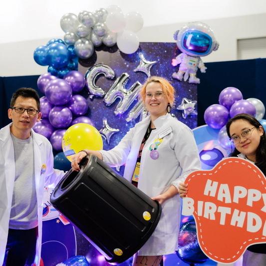 Science Show & Craft-making Birthday Party - Gallery Image 1